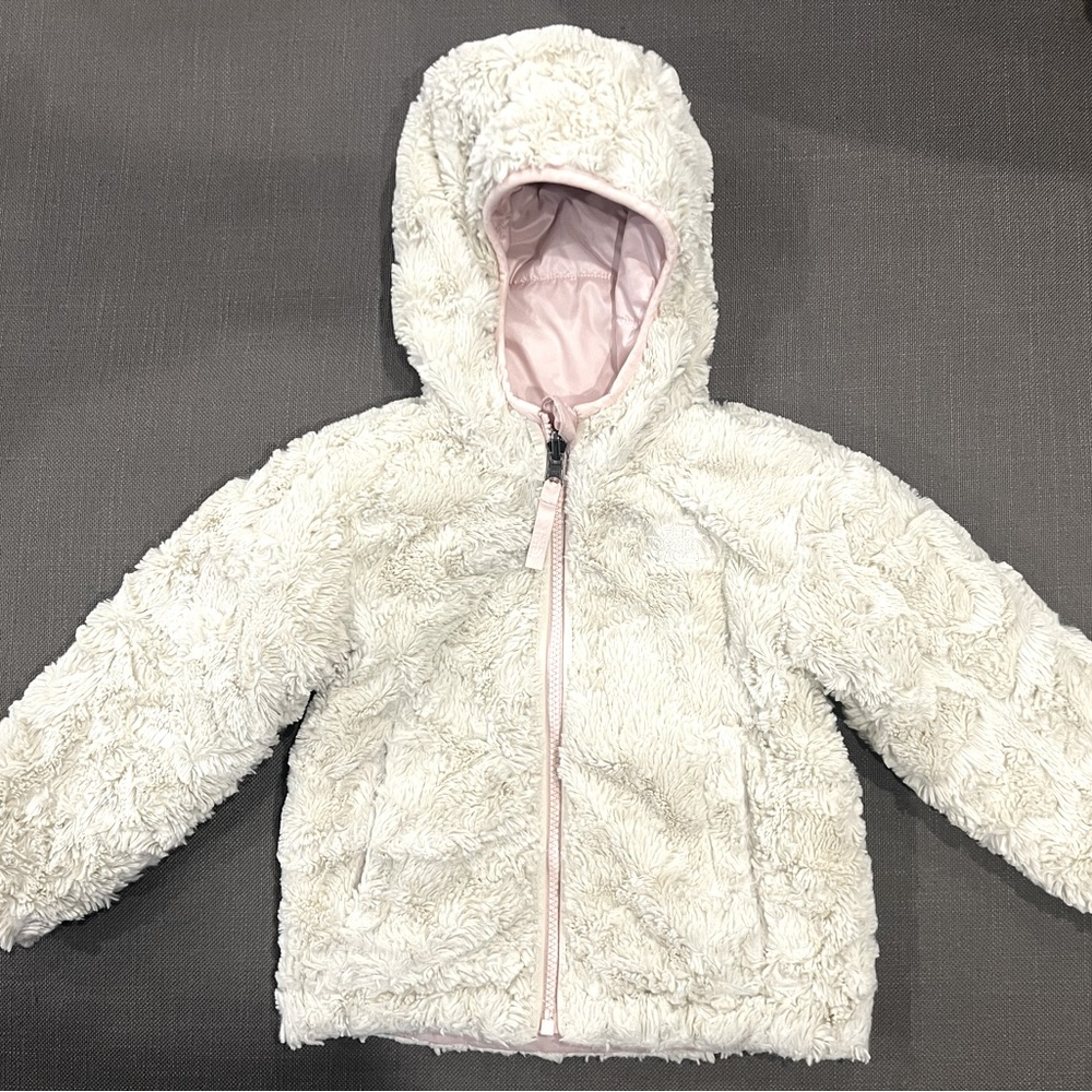 Pale pink with soft Minkie interior. Reversible. Excellent condition!